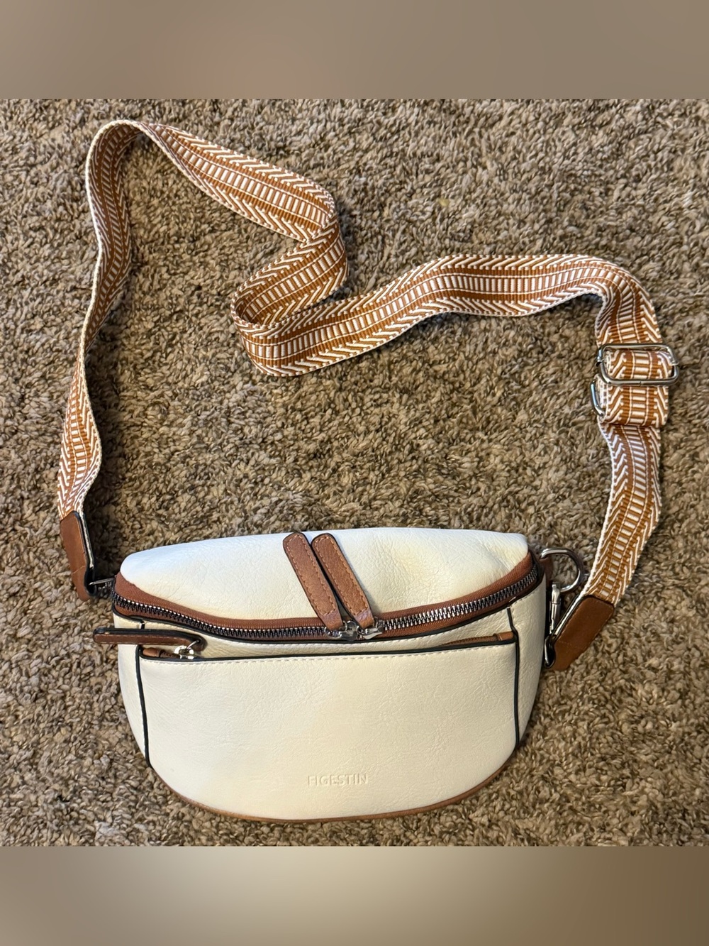 Figestin Neutral White & Tan Crossbody Belt Bag with Patterned Strap